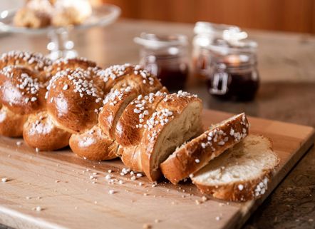 Ein Hefezopf für das Frühstück